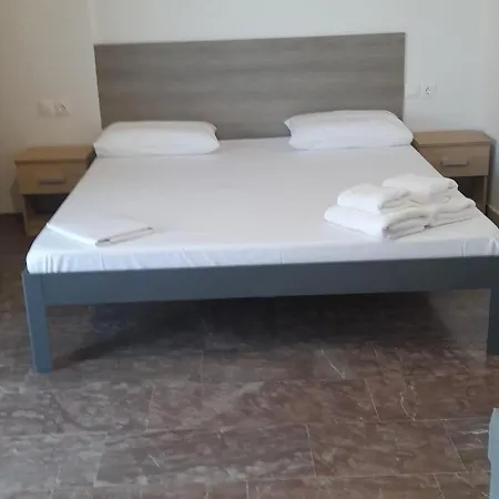 ゲストハウス Vasilis Guesthouse By The Airport 3*